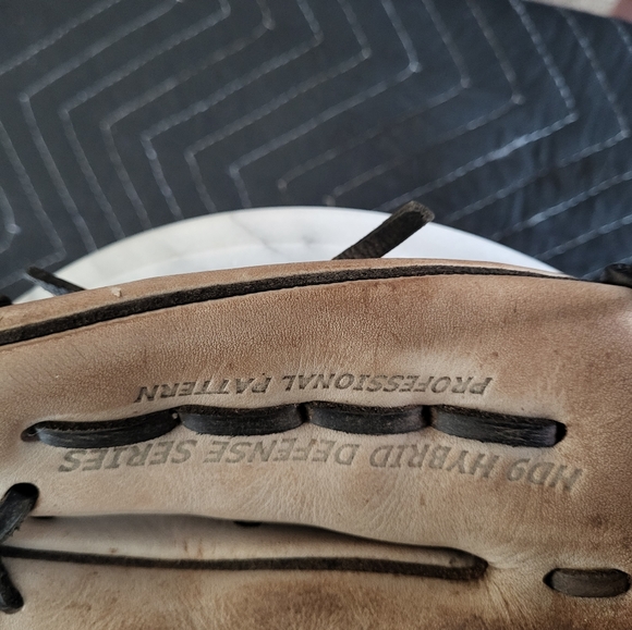 Louisville Slugger HD-14 GS - Picture 2 of 7